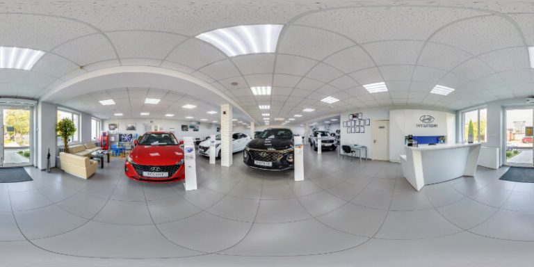 Showroom ô tô chụp toàn cảnh 360° với các mẫu xe trưng bày